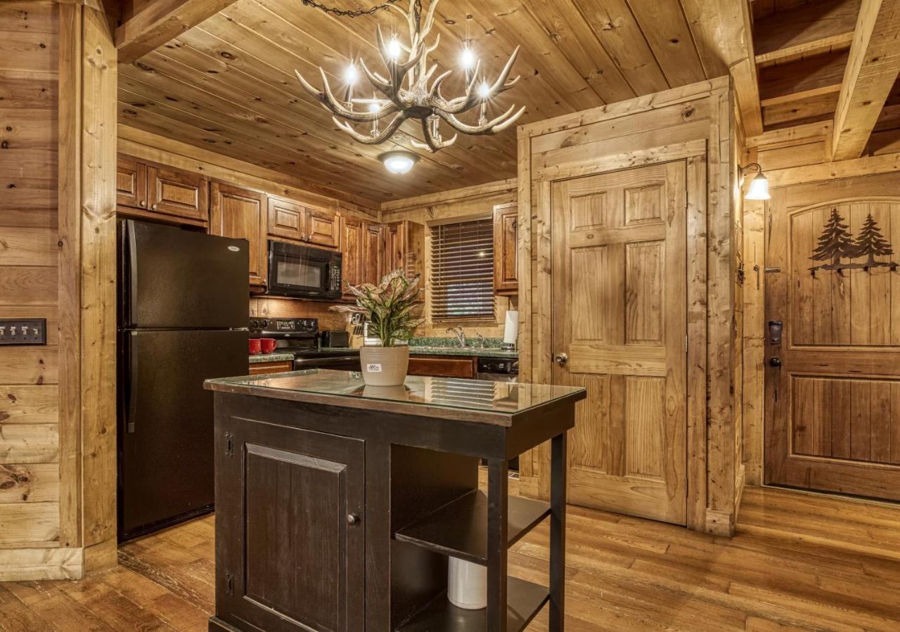 Bridgewood Cabin, Hot Tub, 1089 Of Free Attraction Tickets For Each Paid Day, Dollywood And More! Pigeon Forge Exterior foto
