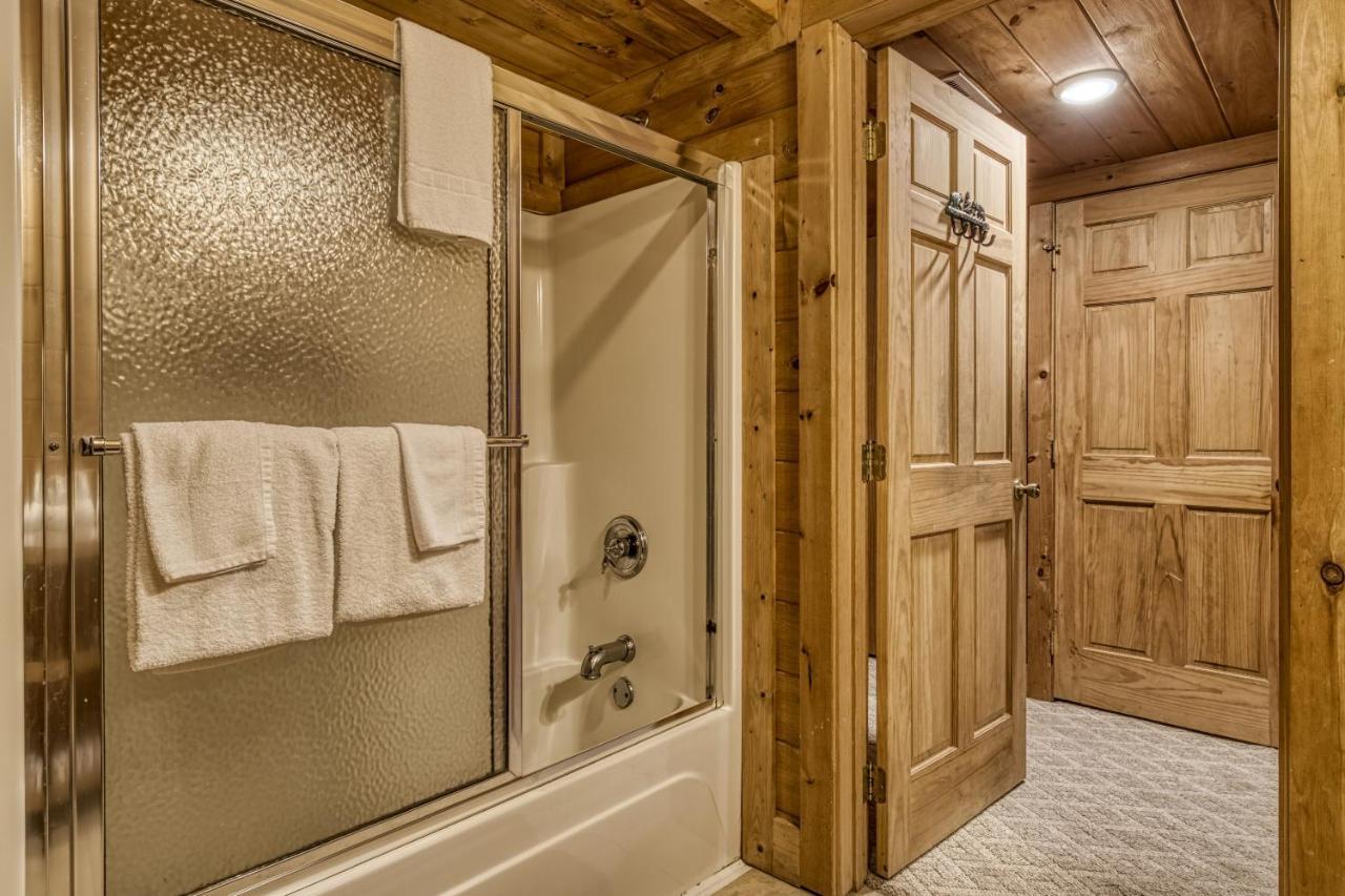 Bridgewood Cabin, Hot Tub, 1089 Of Free Attraction Tickets For Each Paid Day, Dollywood And More! Pigeon Forge Exterior foto
