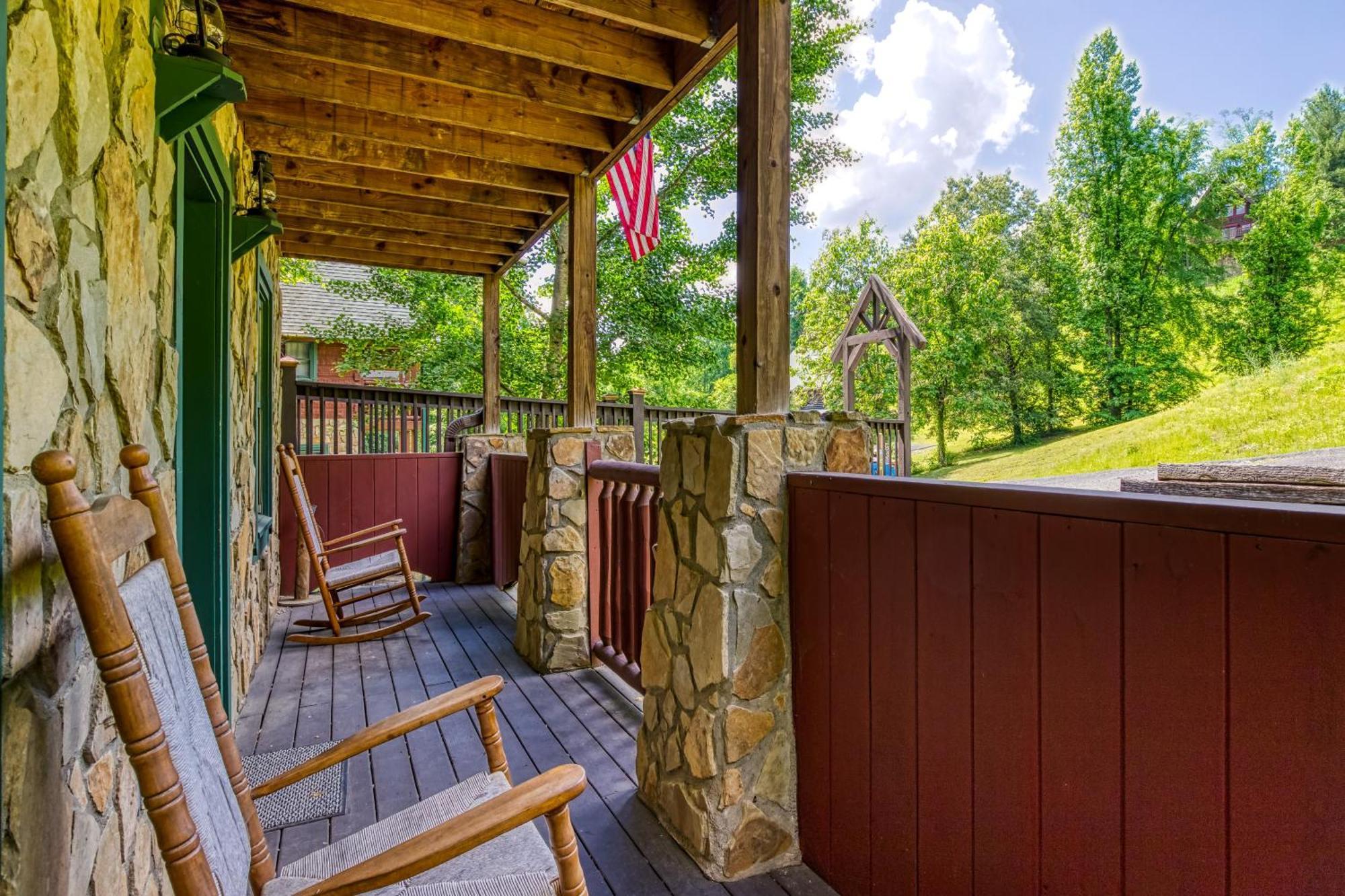 Bridgewood Cabin, Hot Tub, 1089 Of Free Attraction Tickets For Each Paid Day, Dollywood And More! Pigeon Forge Exterior foto