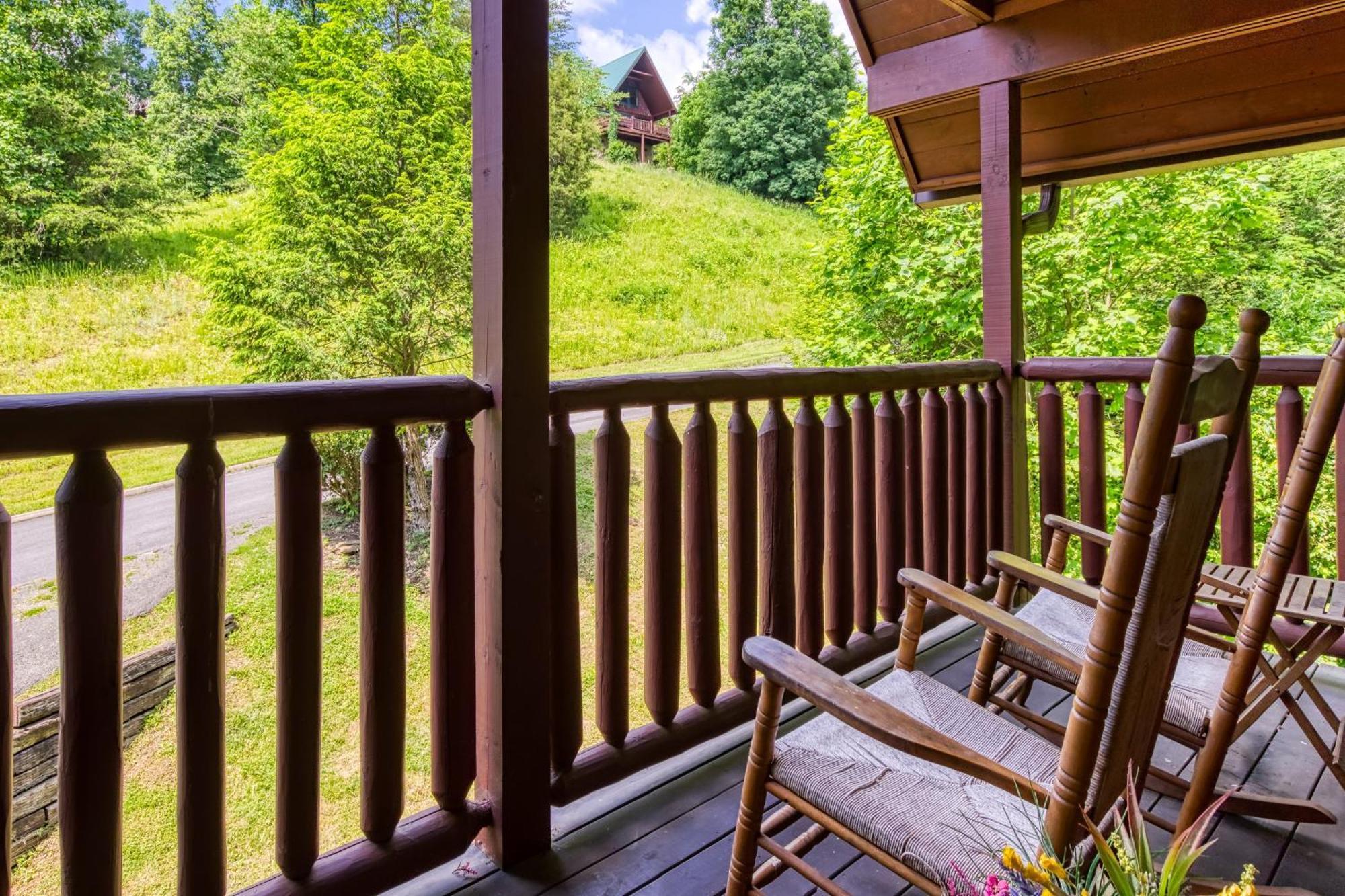 Bridgewood Cabin, Hot Tub, 1089 Of Free Attraction Tickets For Each Paid Day, Dollywood And More! Pigeon Forge Exterior foto